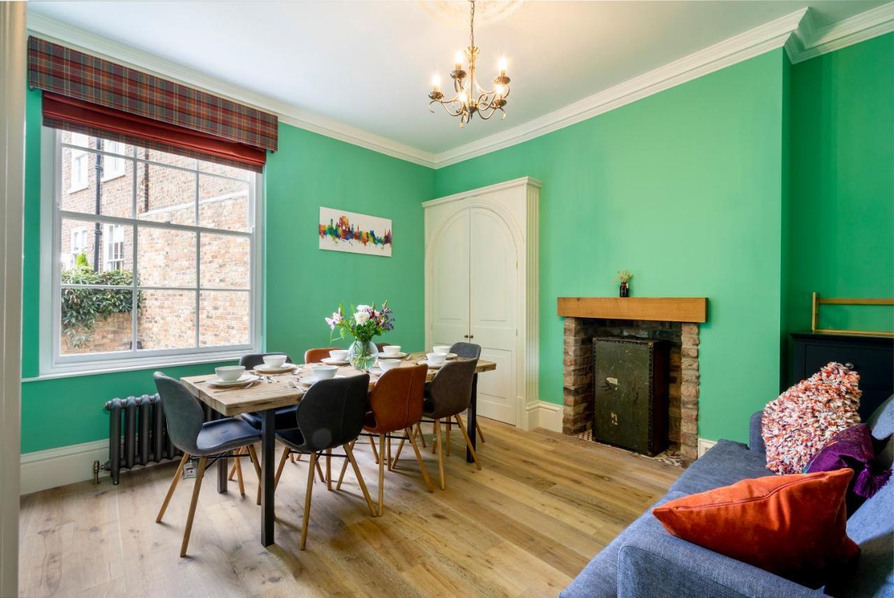Clifford's Townhouse Holiday home